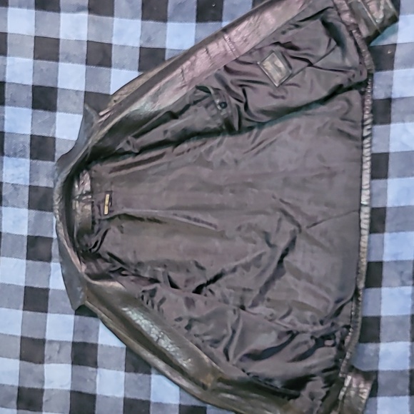 Vintage. 90s. Robert Comstock. Heavy leather bomber jacket. Men's size 44 Large - Picture 15 of 16